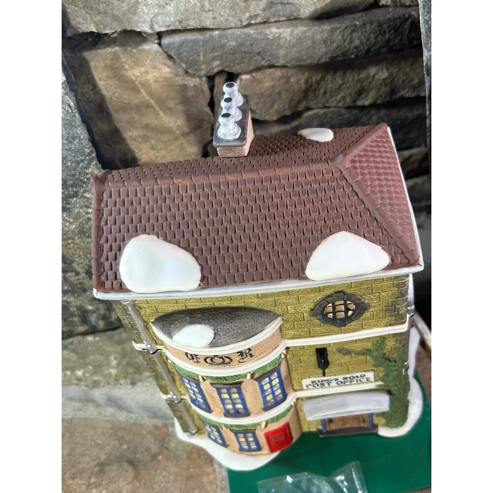 Department 56 Kings Road Post Office Dickens Village Lighted Boxed #58017
